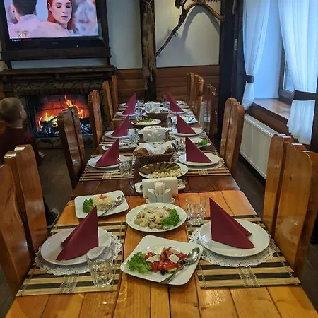 Forest House Hotel Tatariv