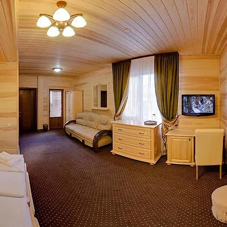 Forest House Tatariv