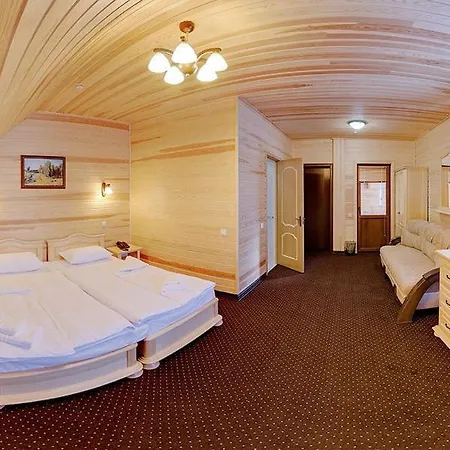 Hotel Forest House 2*