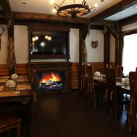 Forest House 2* Tatariv