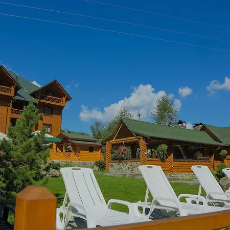 Hotel Forest House Tatariv