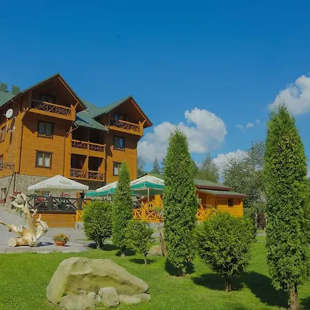 Forest House Tatariv