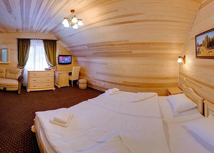 Forest House 2* Tatariv
