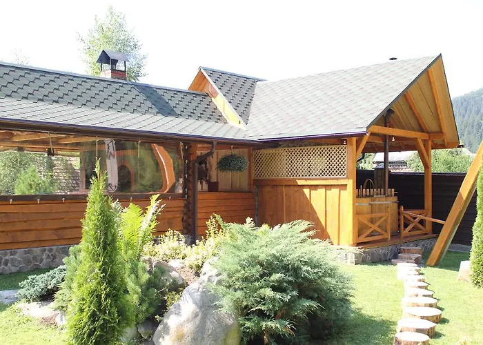 Forest House 2* Tatariv