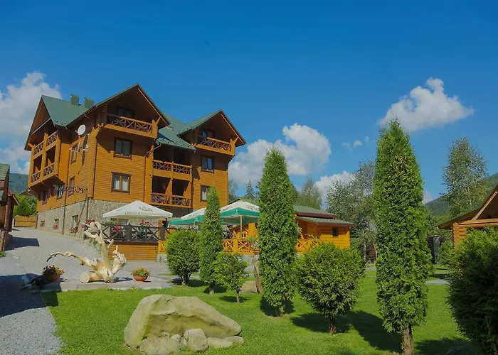 Forest House Tatariv