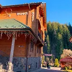 Forest House 2* Tatariv