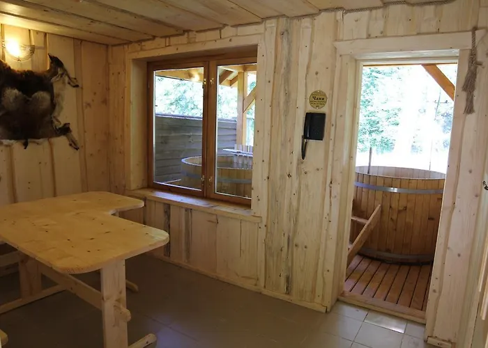 Forest House 2* Tatariv
